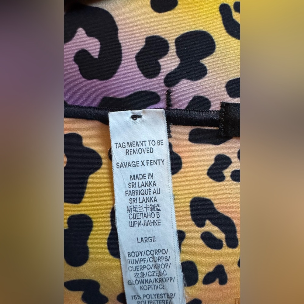 Savage X Fenty Hotline Caramel Leopard Legging & Sports Bra Set - Picture 8 of 8